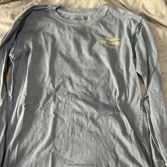 O'Neill Tops - O’Neill long-sleeve with sunrise on the back